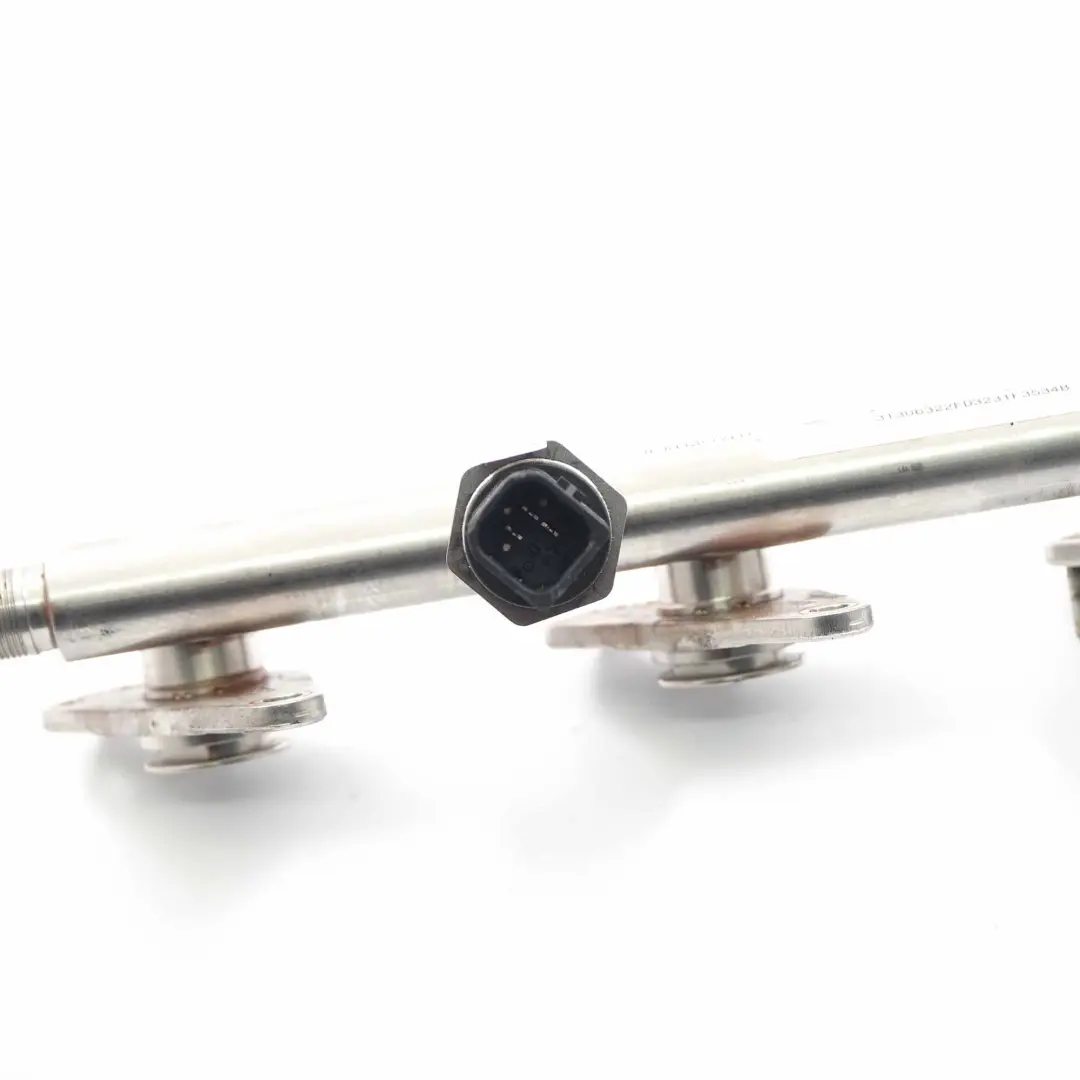 Mercedes W177 M260 Benzin Einspritz leiste Leitung A2600700300 - SKU A2600700900 - Teilenummer A2600700900