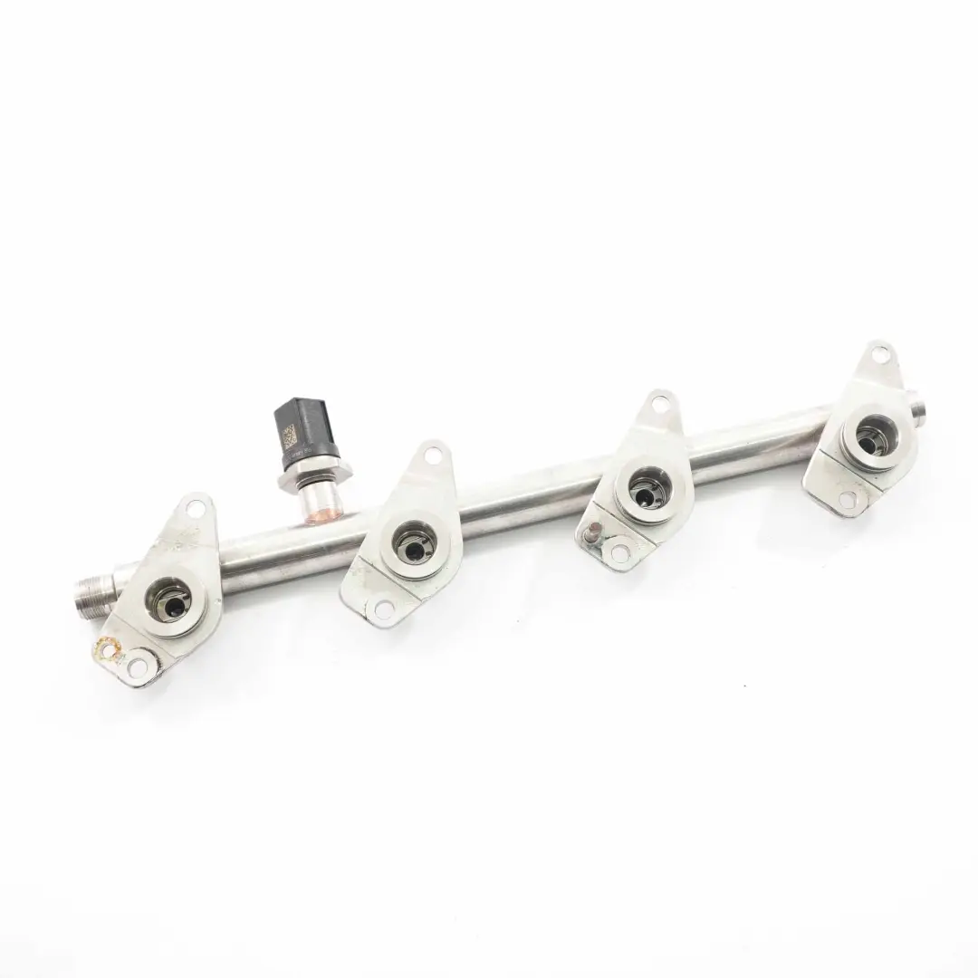 M260 Benzin Einspritz leiste Leitung A2600700300 für Mercedes W177 mit Teilenummer A2600700900 Mercedes W177 M260 Benzin Einspritz leiste Leitung A2600700300 - SKU A2600700900 - Teilenummer A2600700900