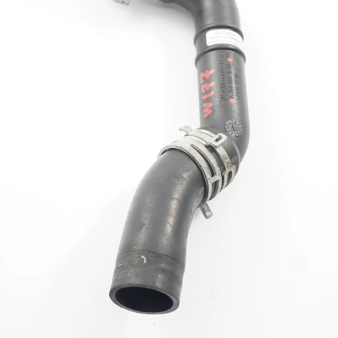Tubo aspirazione Mercedes W177 M260 Tubo flessibile linea carica per con numero di parte A2600901000 Tubo aspirazione Mercedes W177 M260 Tubo flessibile linea carica - SKU A2600901000 - Numero di parte A2600901000