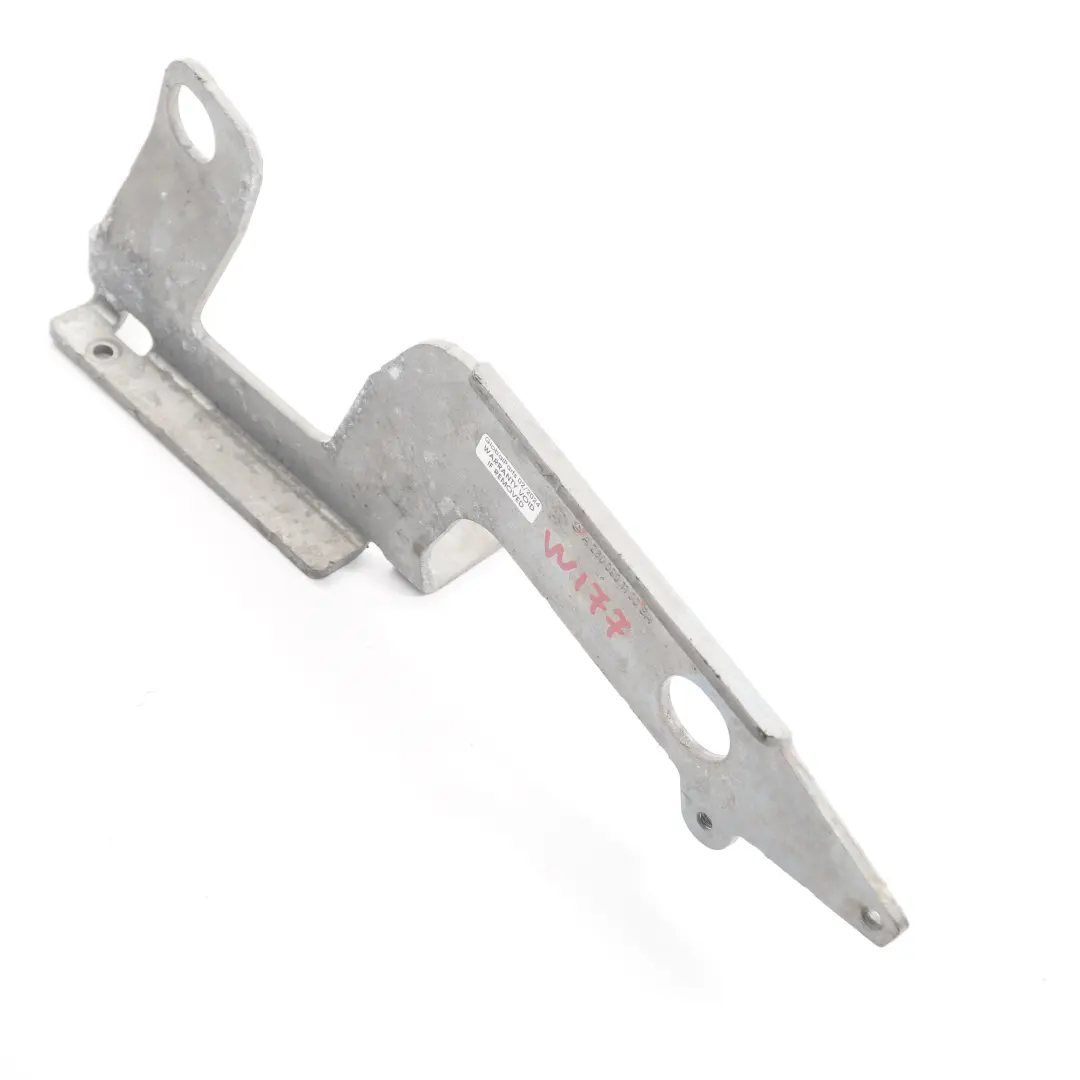 Mercedes W177 M260 Lade Luft Kühler Halterung - SKU A2600901100 - Teilenummer A2600901100