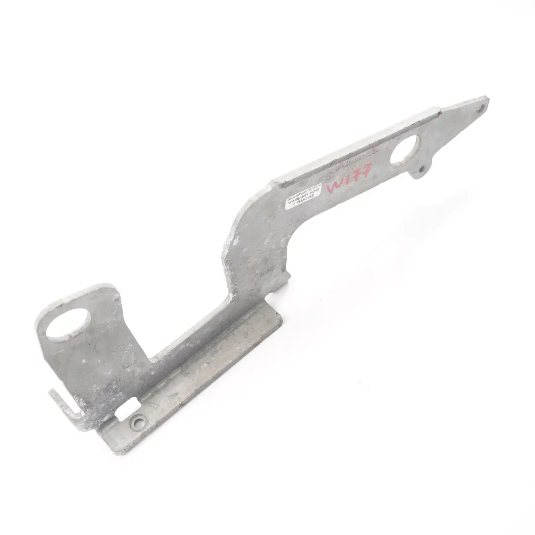 Mercedes W177 M260 Lade Luft Kühler Halterung - SKU A2600901100 - Teilenummer A2600901100