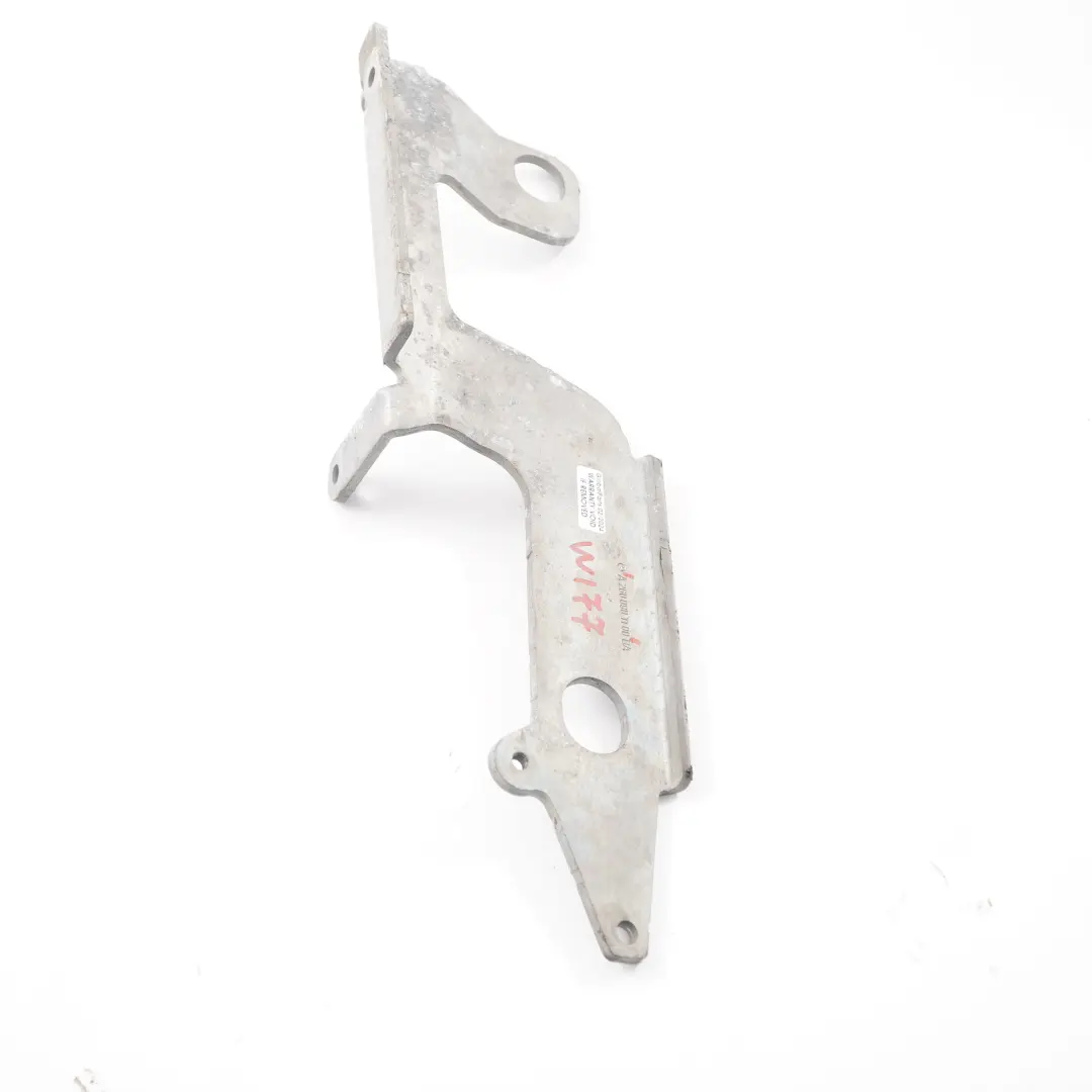 M260 Support Refroidisseur D'Air Suralimentation pour Mercedes W177 à propos du numéro de pièce A2600901100 Mercedes W177 M260 Support Refroidisseur D'Air Suralimentation - SKU A2600901100 - Numéro de pièce A2600901100