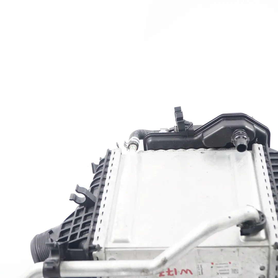 M260 AMG A35 Lade luft kühler für Mercedes W177 mit Teilenummer A2600903100 Mercedes W177 M260 AMG A35 Lade luft kühler - SKU A2600903100 - Teilenummer A2600903100