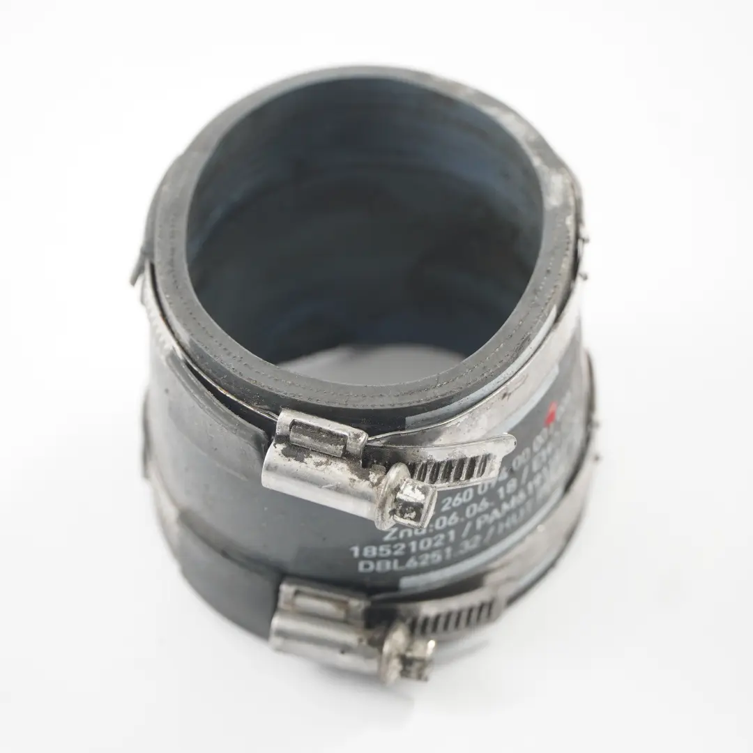 M260 Przewód Wąż Powietrza Intercoolera do Mercedes W177 o numerze A2600940000 Mercedes W177 M260 Przewód Wąż Powietrza Intercoolera - SKU A2600940000 - Numer Części A2600940000