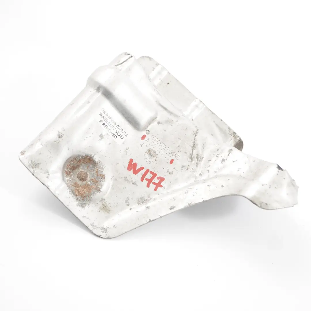 M260 Coperchio piastra schermatura scudo termico turbo per Mercedes W177 con numero di parte A2601420700 Mercedes W177 M260 Coperchio piastra schermatura scudo termico turbo - SKU A2601420700 - Numero di parte A2601420700