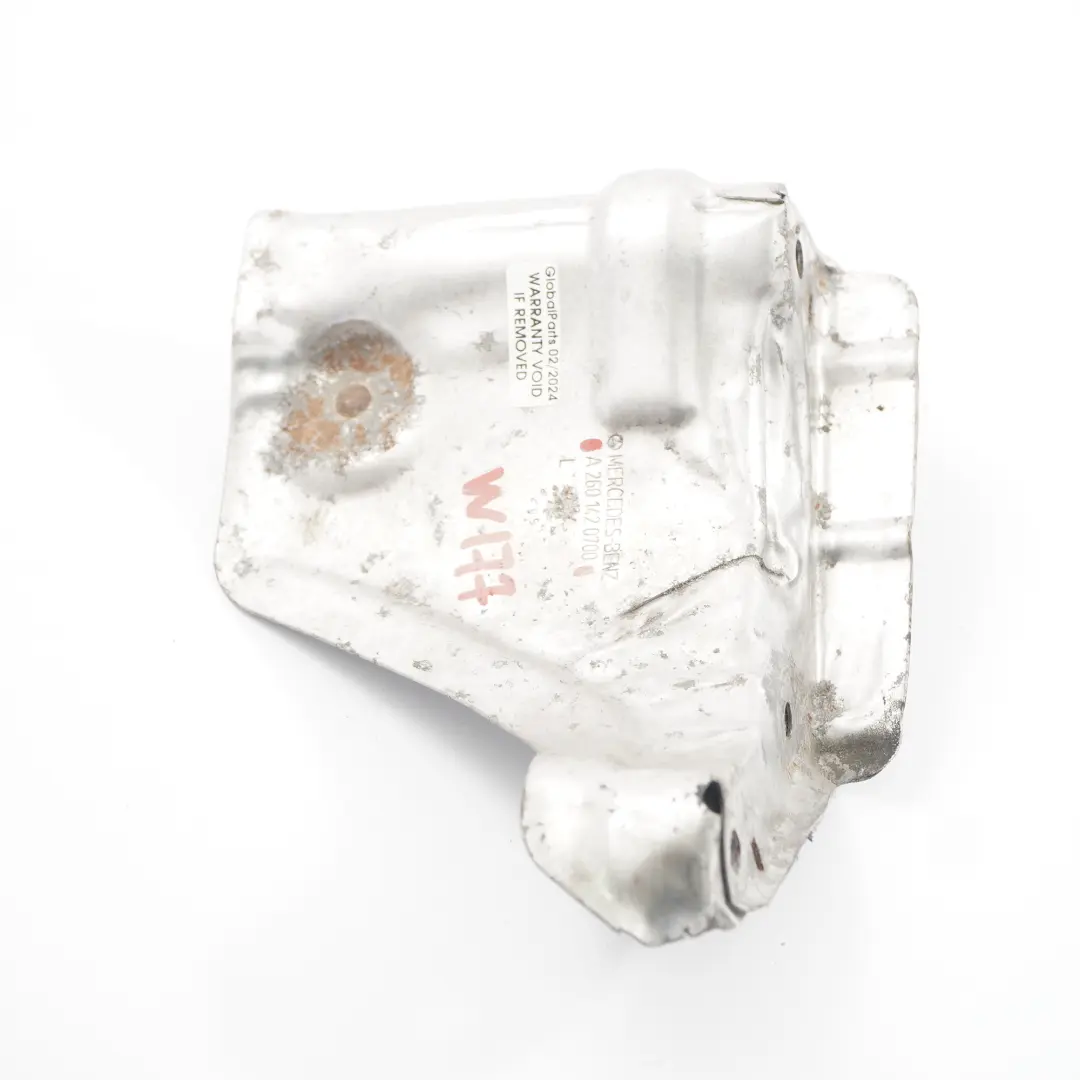 M260 Bouclier thermique turbo Couvercle blindage pour Mercedes W177 à propos du numéro de pièce A2601420700 Mercedes W177 M260 Bouclier thermique turbo Couvercle blindage - SKU A2601420700 - Numéro de pièce A2601420700