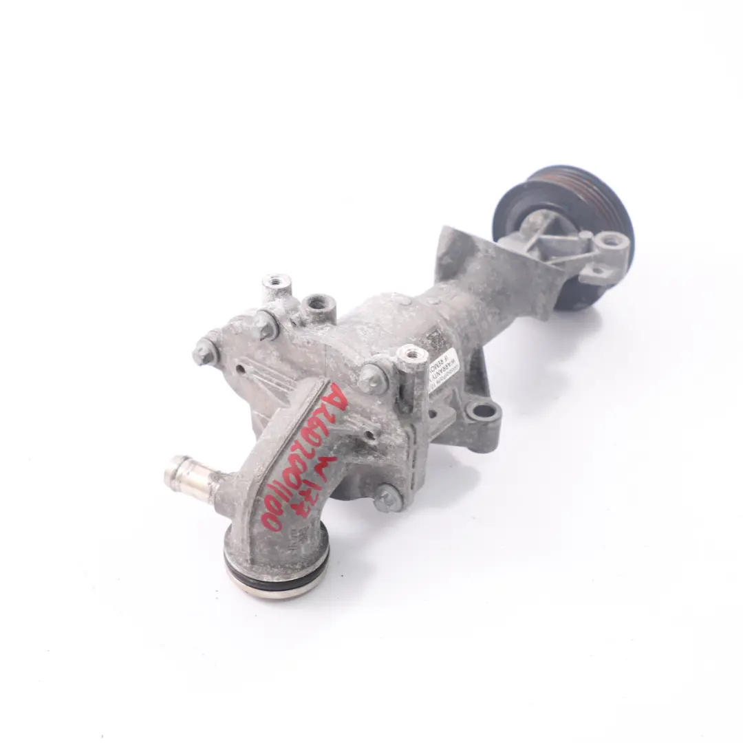 M260 benzina pompa acqua refrigerante per Mercedes W177 con numero di parte A2602001100 Mercedes W177 M260 benzina pompa acqua refrigerante - SKU A2602001100 - Numero di parte A2602001100