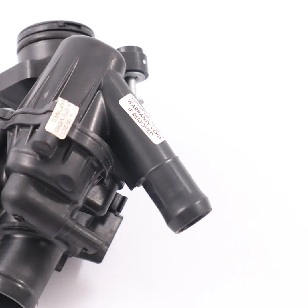 M260 Thermostat Boîtier De Refroidissement pour Mercedes W177 à propos du numéro de pièce A2602002600 Mercedes W177 M260 Thermostat Boîtier De Refroidissement - SKU A2602002600 - Numéro de pièce A2602002600