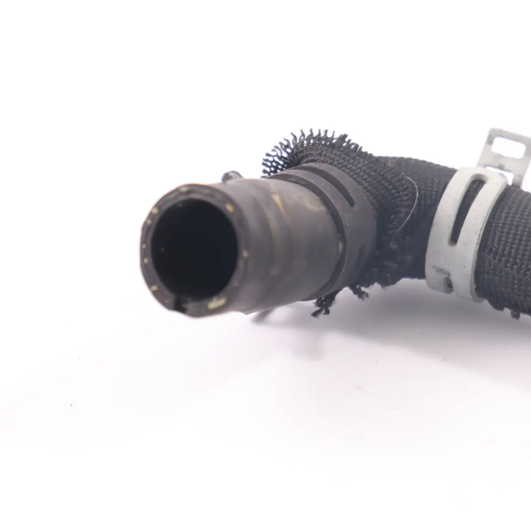 M260 Tuyau de charge d'air d'admission pour Mercedes W177 W247 à propos du numéro de pièce A2602032400 Mercedes W177 W247 M260 Tuyau de charge d'air d'admission - SKU A2602032400 - Numéro de pièce A2602032400