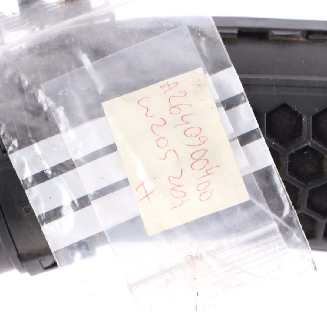 M264 Tuyau charge d'air d'essence conduite Tube pour Mercedes W205 à propos du numéro de pièce A2640900400 Mercedes W205 M264 Tuyau charge d'air d'essence conduite Tube - SKU A2640900400 - Numéro de pièce A2640900400