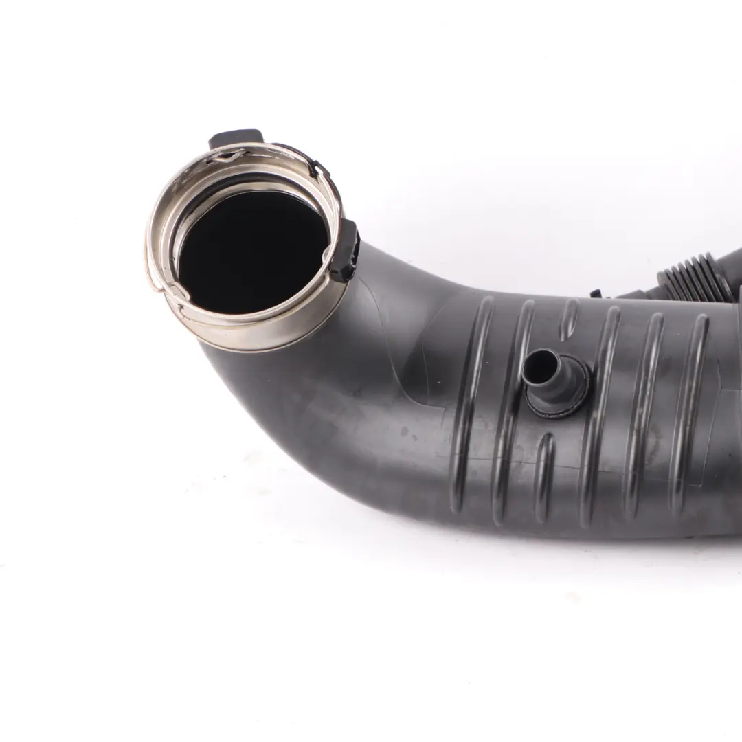 M264 Przewód Wąż Rura Powietrza do Mercedes W205 o numerze A2640905100 Mercedes W205 M264 Przewód Wąż Rura Powietrza - SKU A2640905100 - Numer Części A2640905100