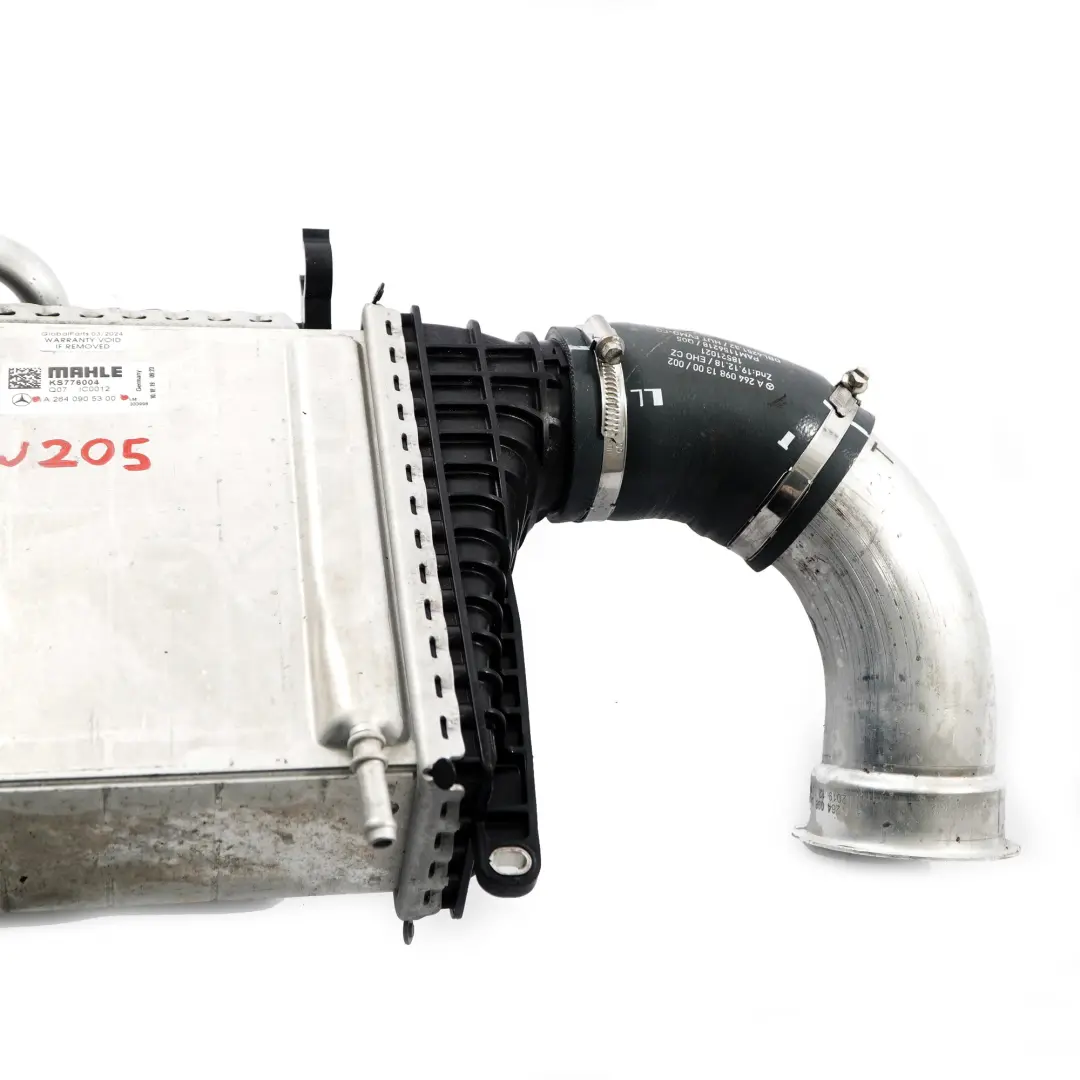 M264 Radiatore carica dell'aria per Intercooler Mercedes W205 W213 C238 con numero di parte A2640905300 Intercooler Mercedes W205 W213 C238 M264 Radiatore carica dell'aria - SKU A2640905300 - Numero di parte A2640905300