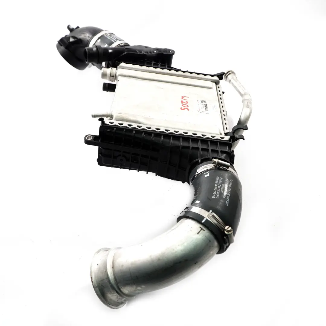 M264 charge d'air Radiateur pour Intercooler Mercedes W205 W213 C238 à propos du numéro de pièce A2640905300 Intercooler Mercedes W205 W213 C238 M264 charge d'air Radiateur - SKU A2640905300 - Numéro de pièce A2640905300