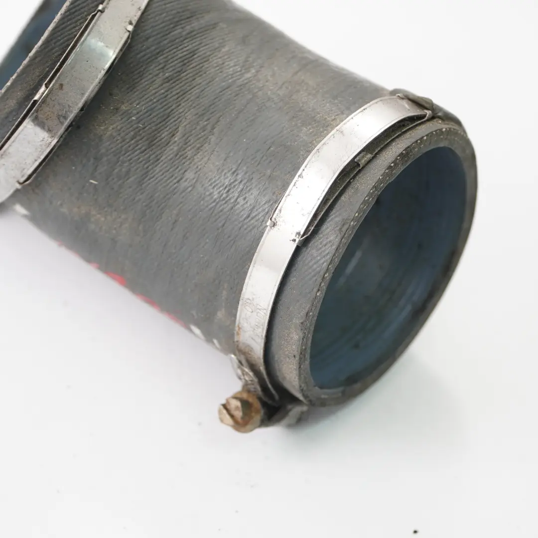 Tuyau d'admission d'air Mercedes W205 W213 M264 Tuyau d'intercooler pour à propos du numéro de pièce A2640981300 Tuyau d'admission d'air Mercedes W205 W213 M264 Tuyau d'intercooler - SKU A2640981300 - Numéro de pièce A2640981300