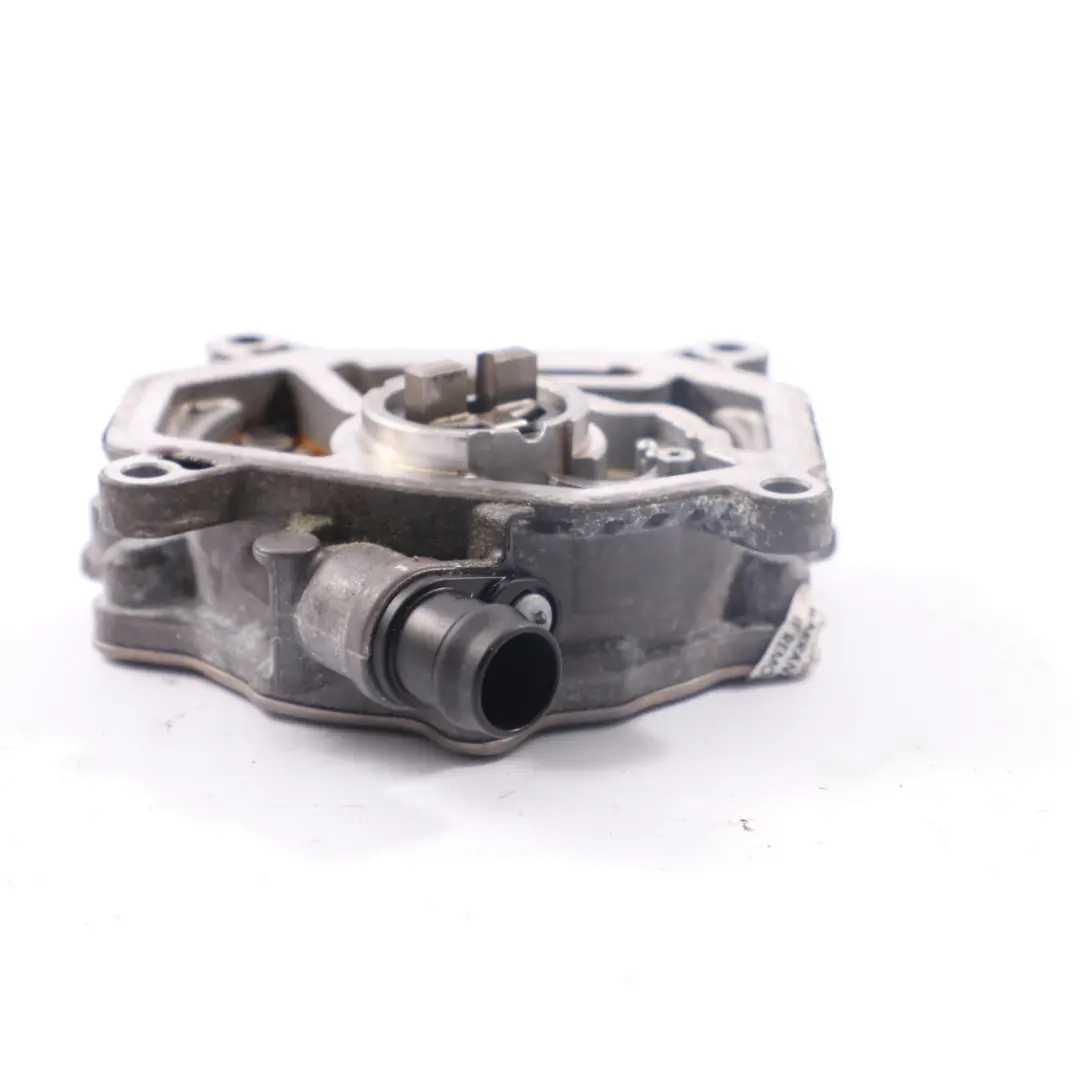 M260 Petrol Vacuum Pump to Mercedes W177 V177 with Part number A2641800000 Mercedes W177 V177 M260 Petrol Vacuum Pump - SKU A2641800000 - Part number A2641800000