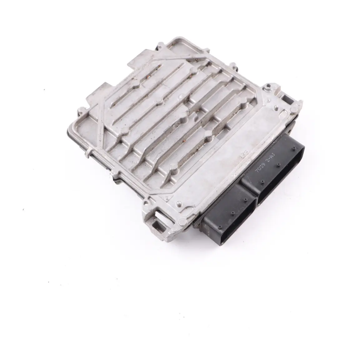 Mercedes W205 C 200 264915 264.915 184HP Engine ECU Module Automatic - SKU A2649000700-2 - Part number A2649000700