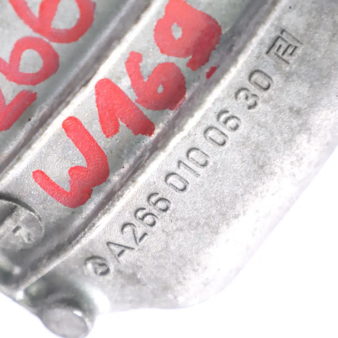 Coperchio Mercedes W169 Benzina M266 Motore Cilindro Testa Valvola A2660100630 per con numero di parte A2660101430 Coperchio Mercedes W169 Benzina M266 Motore Cilindro Testa Valvola A2660100630 - SKU A2660101430 - Numero di parte A2660101430