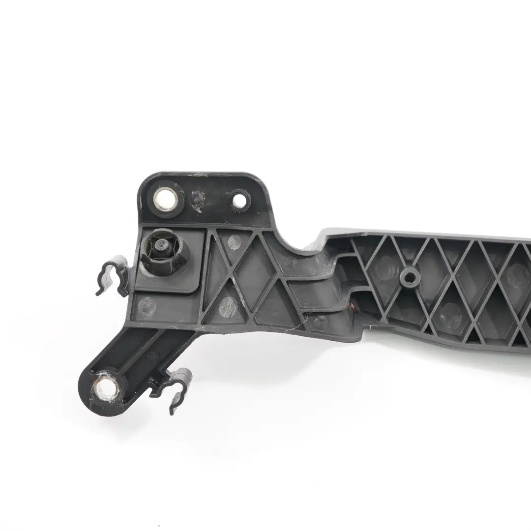 Mercedes W169 M266 Support montage collecteur d'admission Support - SKU A2661410140 - Numéro de pièce A2661410140