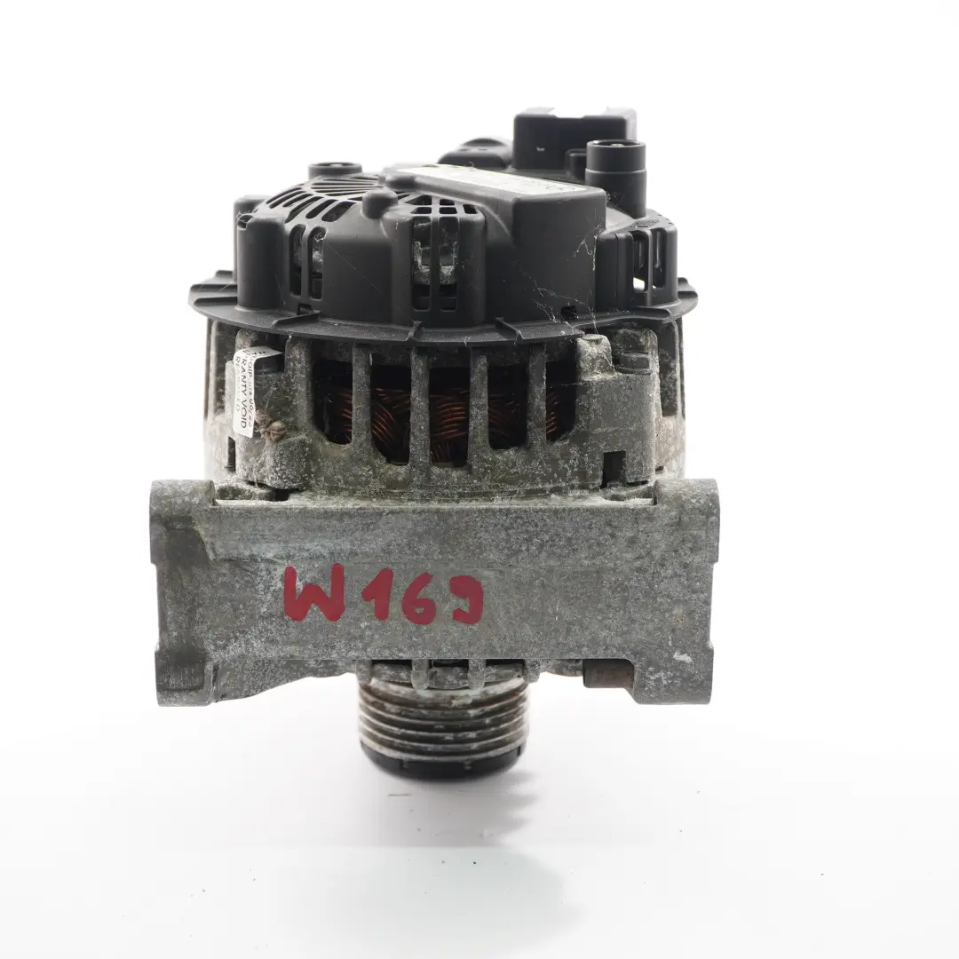 Alternator 115A 14V do Mercedes W169 W245 o numerze A2661540902 Mercedes W169 W245 Alternator 115A 14V - SKU A2661540902 - Numer Części A2661540902