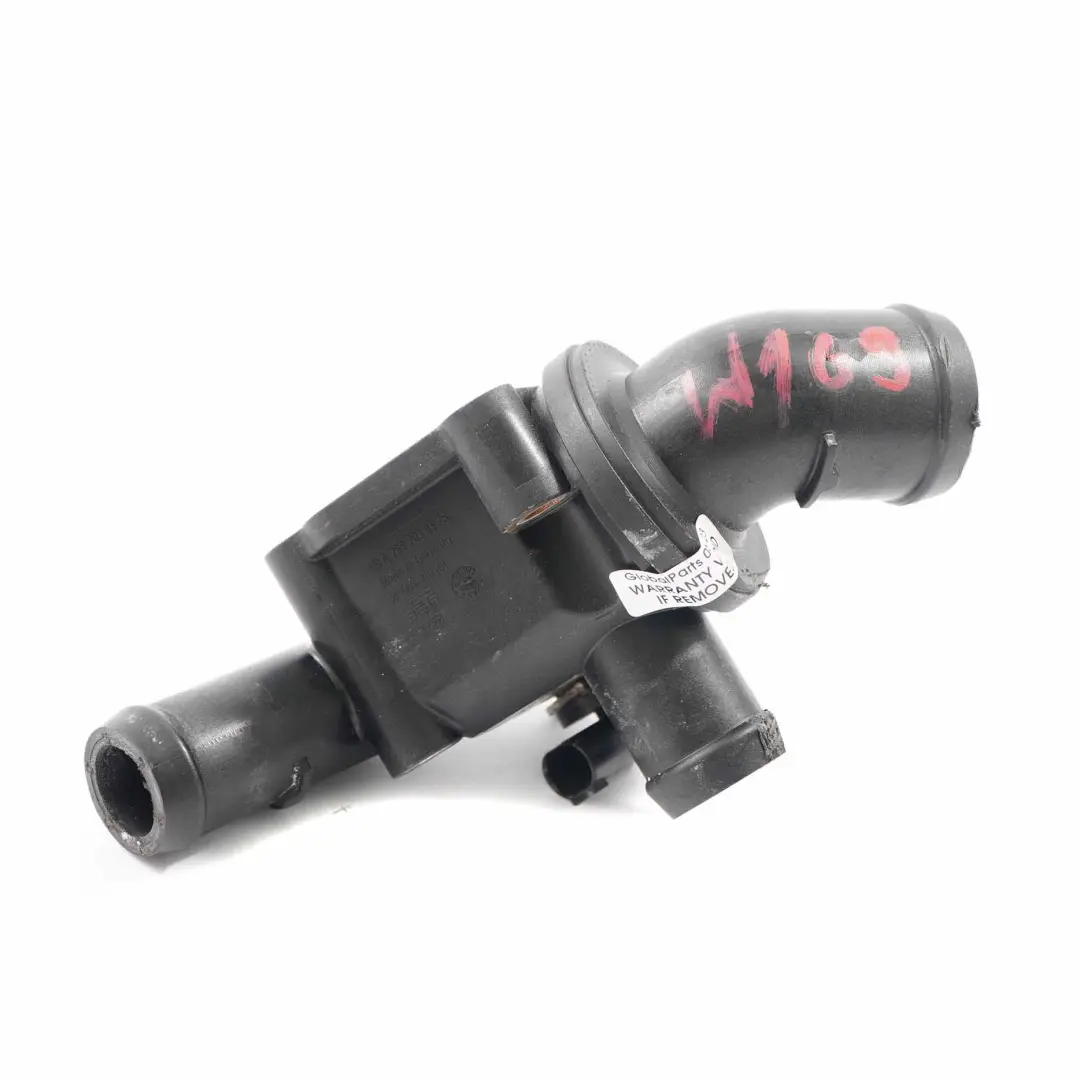 M266 Alloggiamento termostato refrigerante Unità A2662030575 per Mercedes W169 W245 con numero di parte A2662030775 Mercedes W169 W245 M266 Alloggiamento termostato refrigerante Unità A2662030575 - SKU A2662030775 - Numero di parte A2662030775