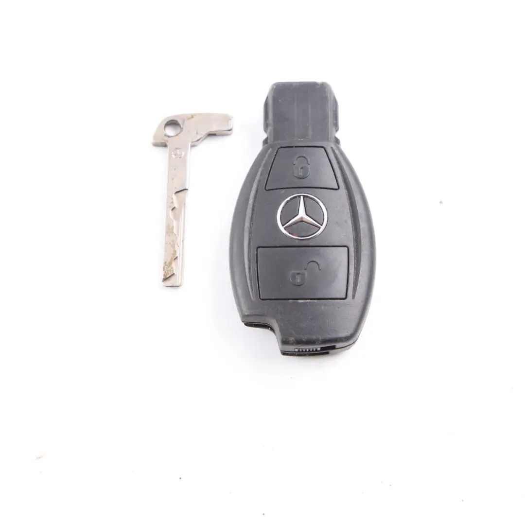 A180 266.940 Engine Control ECU Kit Key Lock Automatic to Mercedes W169 with Part number A2669000200 Mercedes W169 A180 266.940 Engine Control ECU Kit Key Lock Automatic - SKU A2669000200-1 - Part number A2669000200
