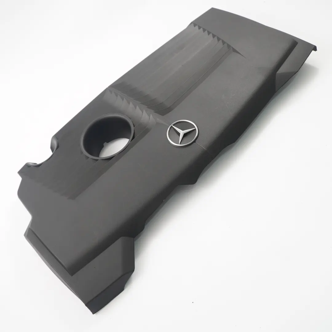 Coperchio motore Mercedes C117 W176 W246 M270 Pannello acustico per con numero di parte A2700108203 Coperchio motore Mercedes C117 W176 W246 M270 Pannello acustico - SKU A2700108203 - Numero di parte A2700108203