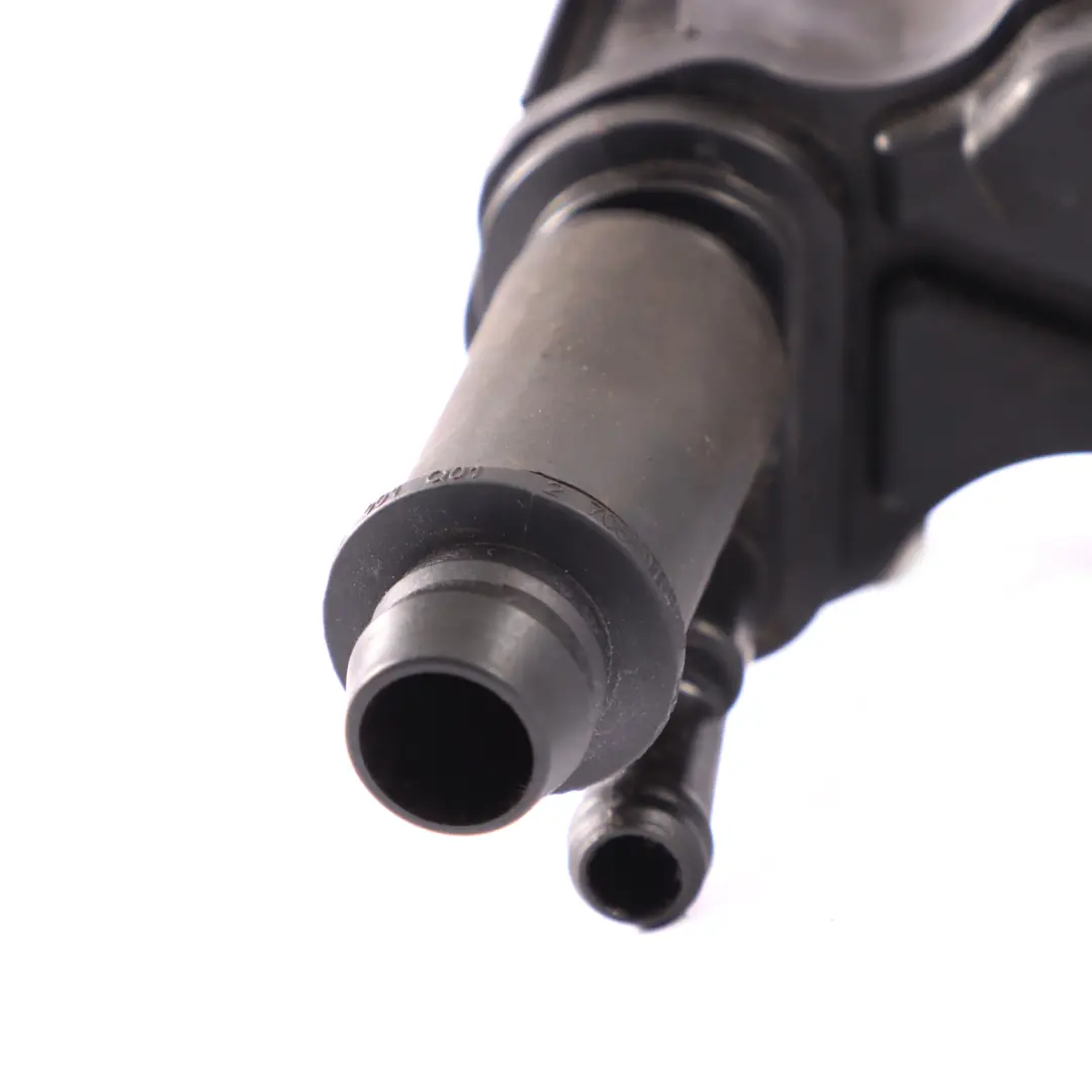 M270 M274 Odma Separator Oleju do Mercedes W213 Benzyna o numerze A2700109703 Mercedes W213 Benzyna M270 M274 Odma Separator Oleju - SKU A2700109703 - Numer Części A2700109703