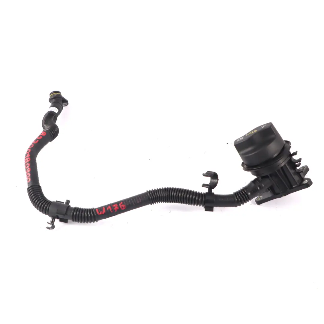  Öl Einfüll Stutzen Mercedes W246 W242 W176 Benzin M270 Öleinfüllstutzen Deckel - SKU A2700180900 - Teilenummer A2700180900