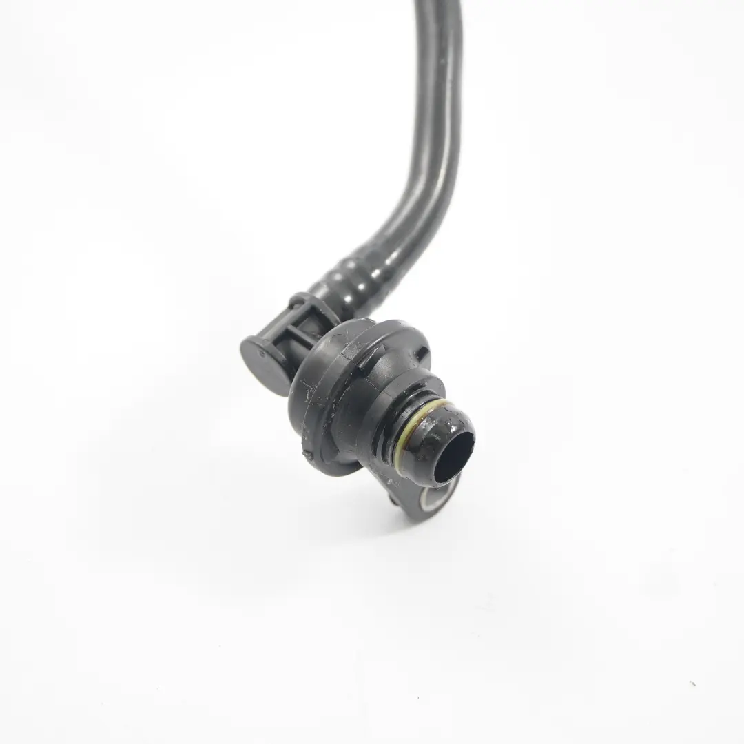 Tuyau d'aspiration Mercedes W176 A35 M270 Tuyau pour moteur essence pour à propos du numéro de pièce A2700181000 Tuyau d'aspiration Mercedes W176 A35 M270 Tuyau pour moteur essence - SKU A2700181000 - Numéro de pièce A2700181000