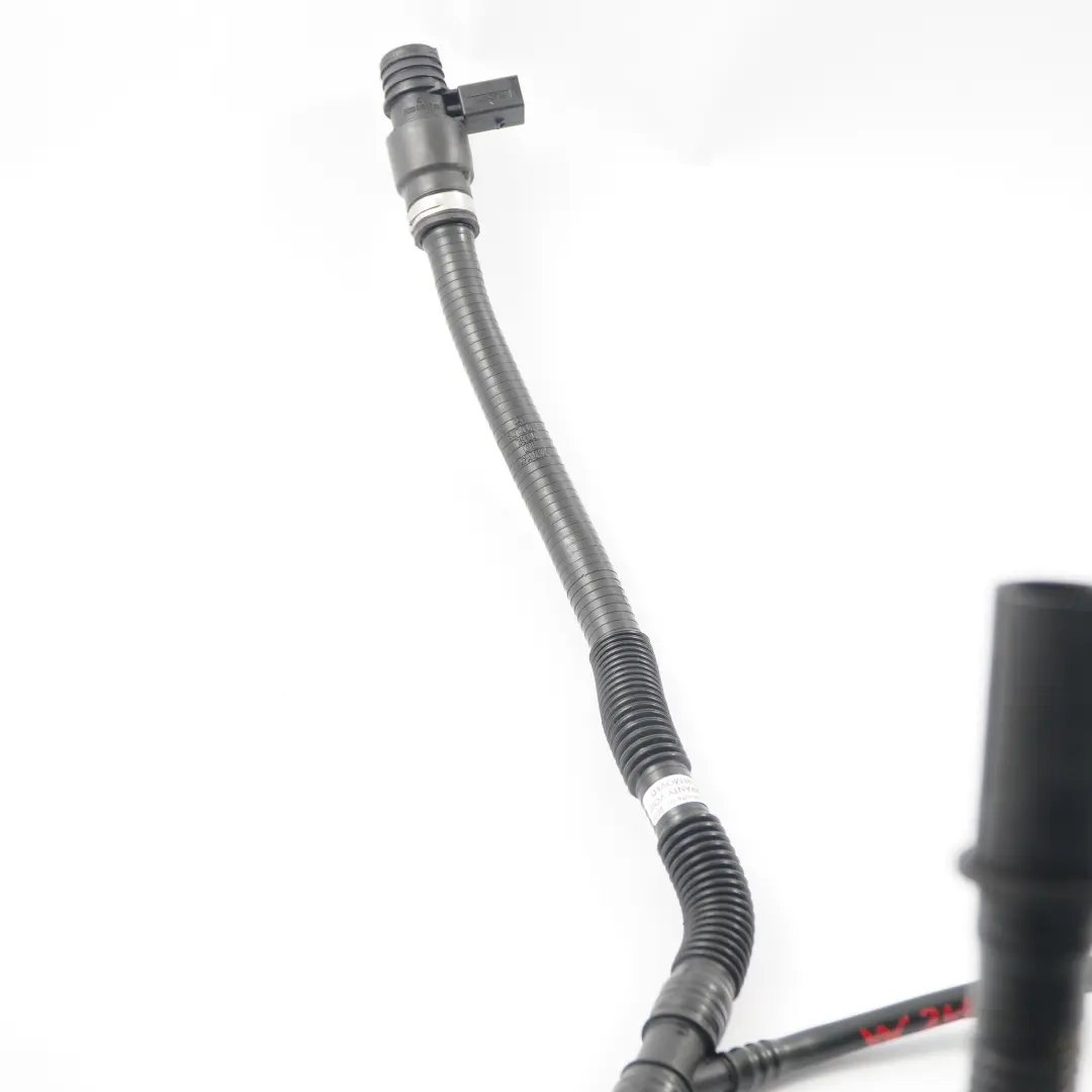  Tuyau d'aspiration Mercedes C117 W176 W246 M270 Tuyau ligne moteur - SKU A2700183900 - Numéro de pièce A2700183900