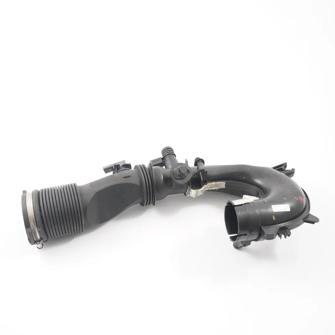 M270 Rura Dolot Powietrza Intercoolera do Mercedes C117 W176 W246 o numerze A2700901029 Mercedes C117 W176 W246 M270 Rura Dolot Powietrza Intercoolera - SKU A2700901029 - Numer Części A2700901029