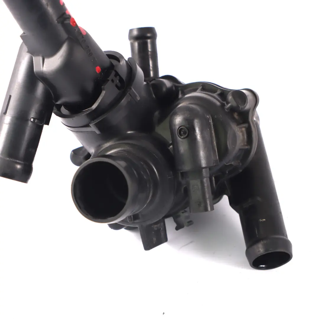 Moteur Essence M270 Thermostat De Refroidissement pour Mercedes W176 à propos du numéro de pièce A2702002200 Mercedes W176 Moteur Essence M270 Thermostat De Refroidissement - SKU A2702002200 - Numéro de pièce A2702002200