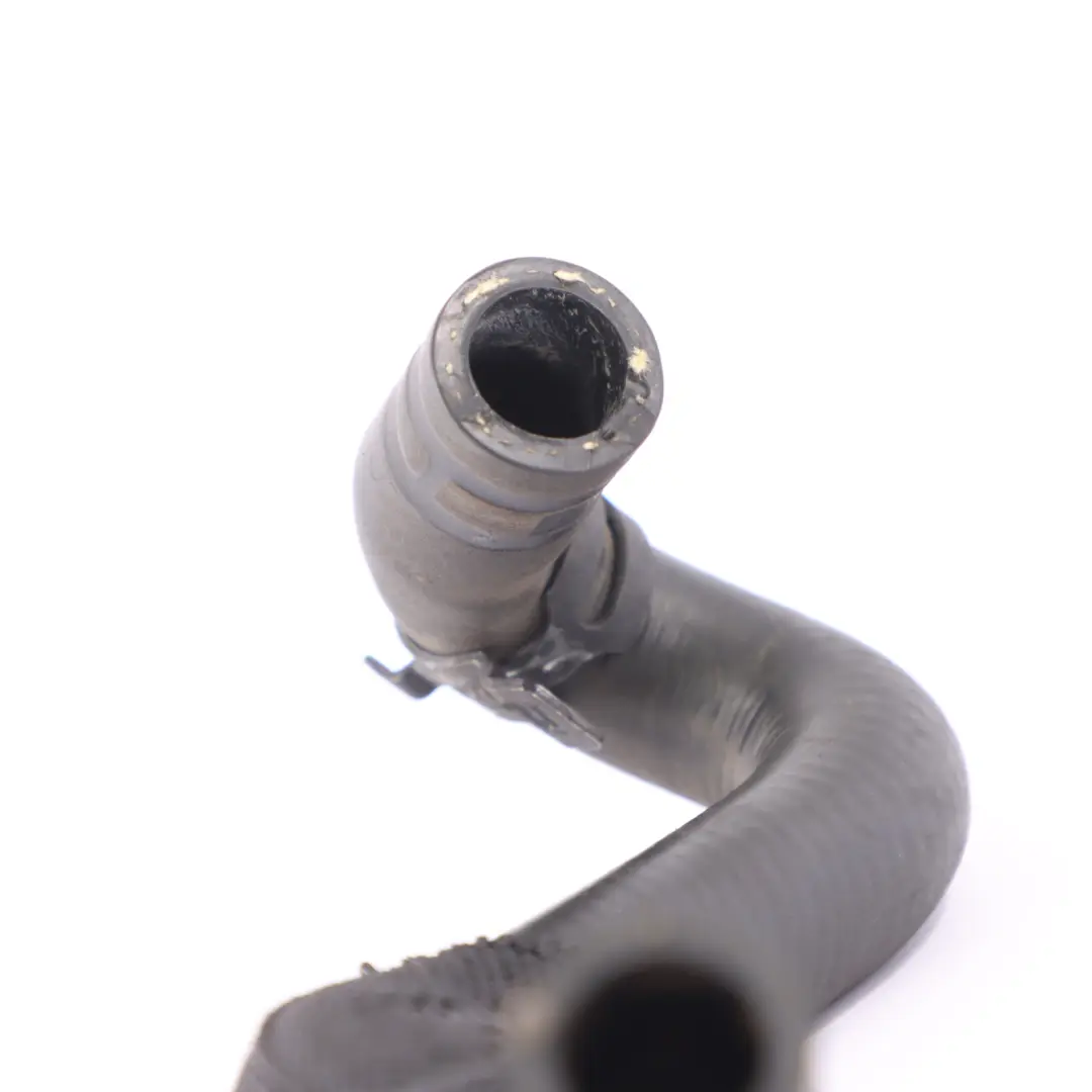 Tuyau refroidissement Mercedes W176 Petrol M270 Ligne d'alimentation thermostat pour à propos du numéro de pièce A2702031182 Tuyau refroidissement Mercedes W176 Petrol M270 Ligne d'alimentation thermostat - SKU A2702031182 - Numéro de pièce A2702031182