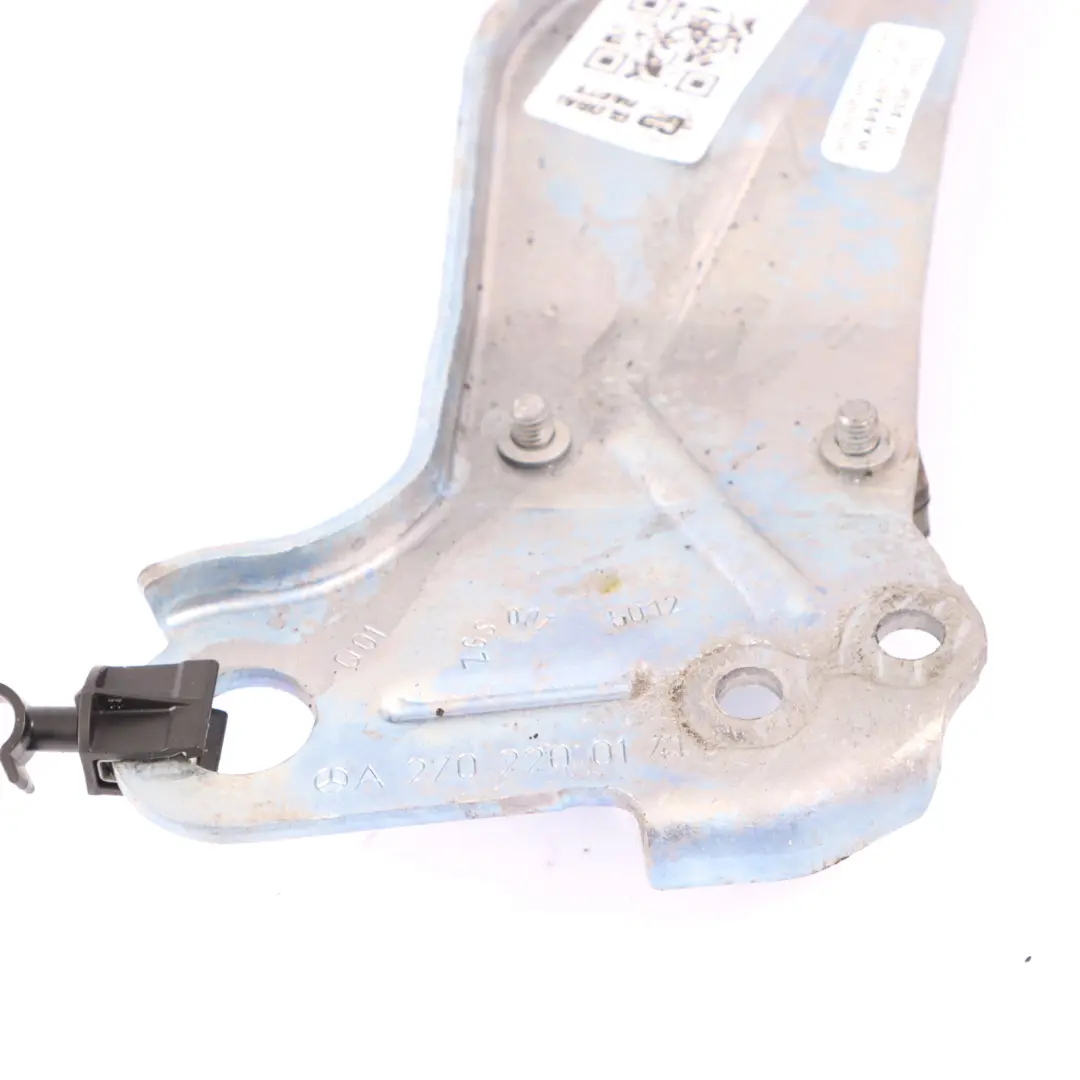 Lifting Lug Mercedes W176 Petrol M270 Engine Bracket Rear Right O/S to with Part number A2702200141 Lifting Lug Mercedes W176 Petrol M270 Engine Bracket Rear Right O/S - SKU A2702200141 - Part number A2702200141