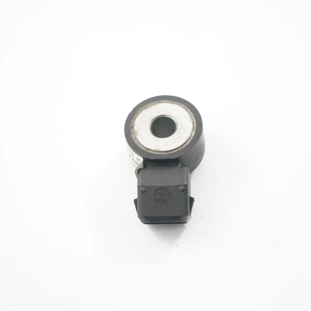 Mercedes W246 Capteur détonation droit Protection de la combustion - SKU A2709050900 - Numéro de pièce A2709050900