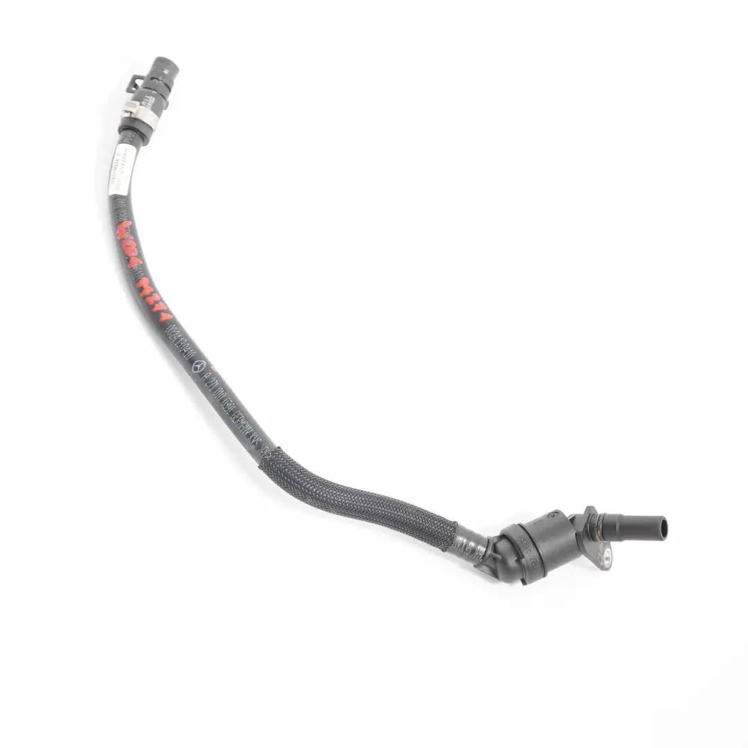 Soupape de purge du carter Mercedes W204 M271 Tuyau de purge pour à propos du numéro de pièce A2710100391 Soupape de purge du carter Mercedes W204 M271 Tuyau de purge - SKU A2710100391 - Numéro de pièce A2710100391