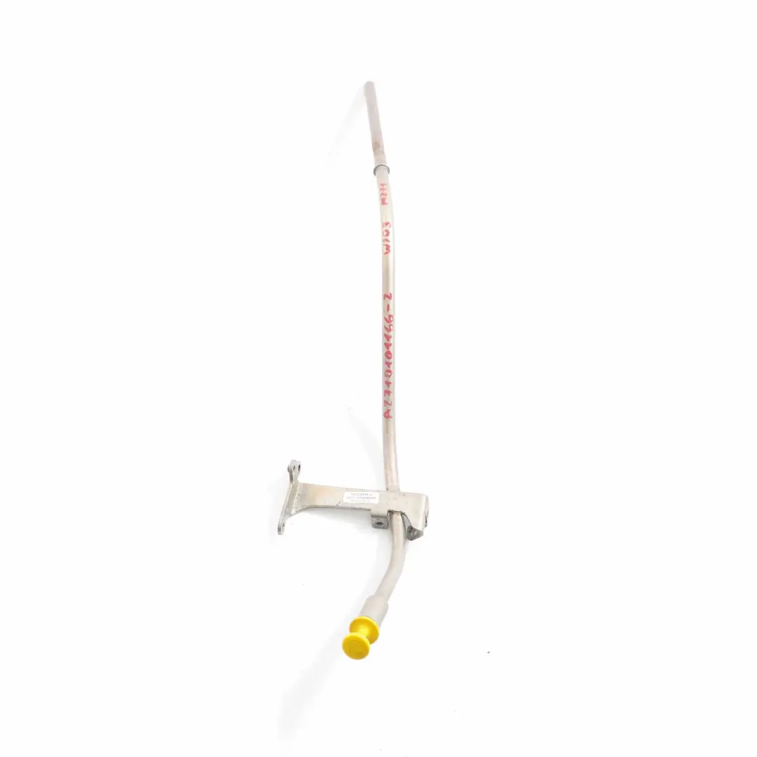 Bagnet Rura Miarka Oleju M271 Benzyna do Mercedes W203 C209 o numerze A2710101166 Mercedes W203 C209 Bagnet Rura Miarka Oleju M271 Benzyna - SKU A2710101166-2 - Numer Części A2710101166