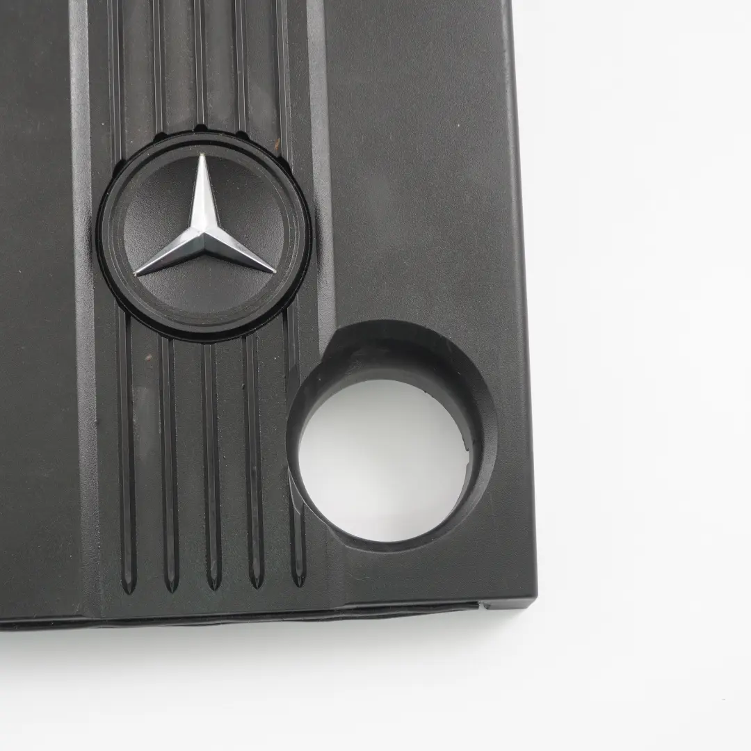 M271 Essence Culasse Capot Moteur Couvercle pour Mercedes W203 W211 à propos du numéro de pièce A2710101167 Mercedes W203 W211 M271 Essence Culasse Capot Moteur Couvercle - SKU A2710101167-2 - Numéro de pièce A2710101167