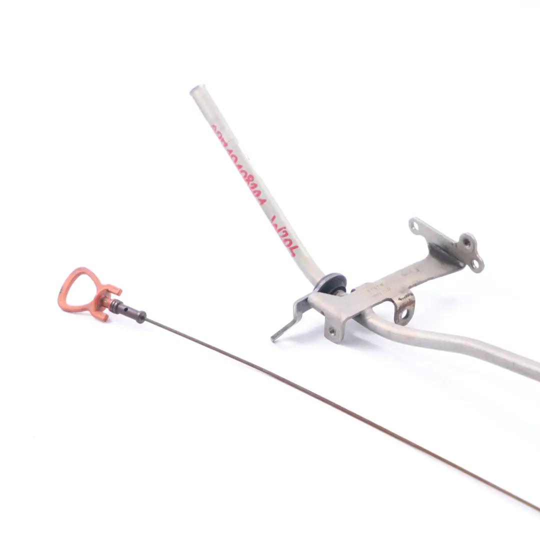 Asta livello olio Mercedes W204 M271 Tubo guida olio motore per con numero di parte A2710108201 Asta livello olio Mercedes W204 M271 Tubo guida olio motore - SKU A2710108201 - Numero di parte A2710108201