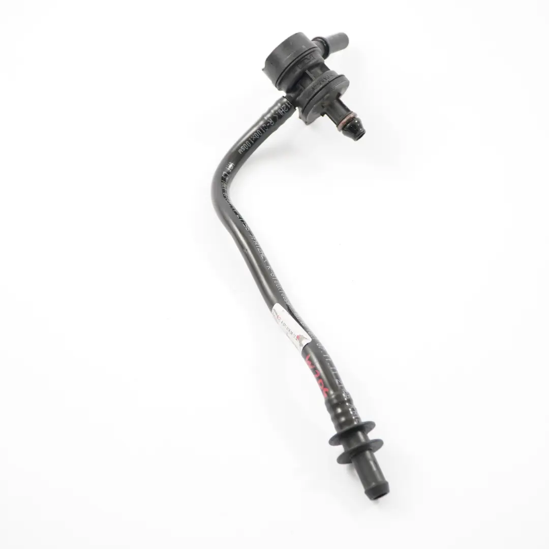 Tuyau de pompe à air Mercedes W204 M271 Tuyau d'échappement pour à propos du numéro de pièce A2710180612 Tuyau de pompe à air Mercedes W204 M271 Tuyau d'échappement - SKU A2710180612 - Numéro de pièce A2710180612