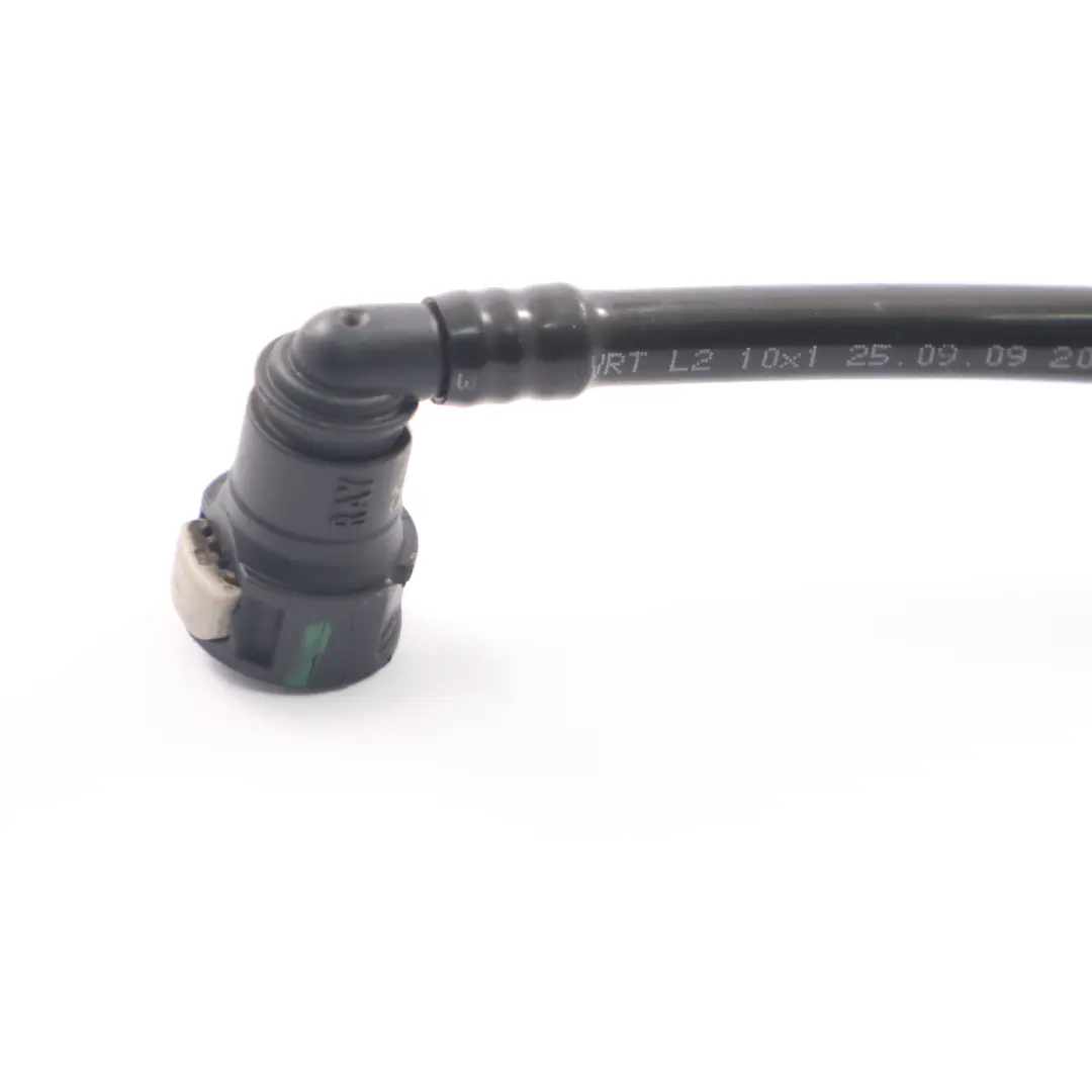 Tuyau de pompe à air Mercedes W204 M271 Tuyau d'échappement pour à propos du numéro de pièce A2710180712 Tuyau de pompe à air Mercedes W204 M271 Tuyau d'échappement - SKU A2710180712 - Numéro de pièce A2710180712