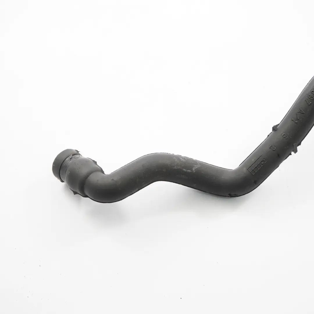 Tuyau de purge Mercedes W203 Petrol M271 Ligne ventilation du carter pour à propos du numéro de pièce A2710181282 Tuyau de purge Mercedes W203 Petrol M271 Ligne ventilation du carter - SKU A2710181282 - Numéro de pièce A2710181282