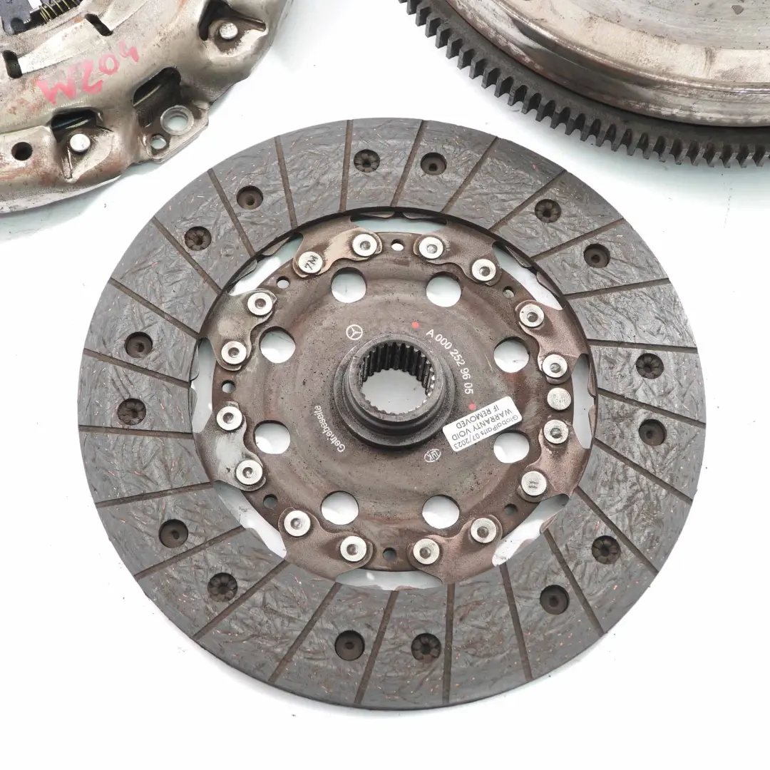 Mercedes W204 M271 Kit d'embrayage double volant moteur - SKU A2710301705 - Numéro de pièce A2710301705