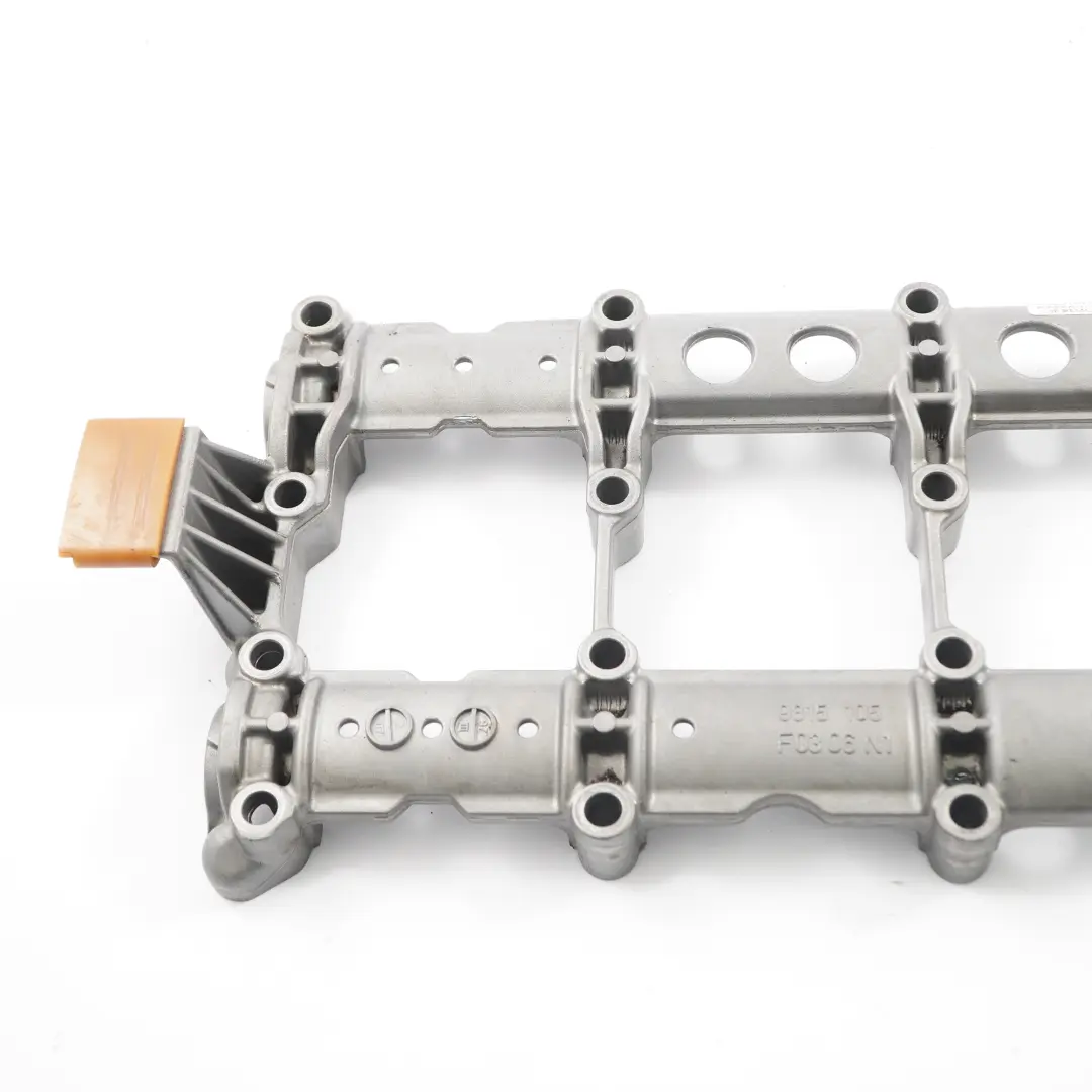 M271 Alberi Camme Supporto Cuscinetto Coperchio Superiore per Mercedes SLK R171 con numero di parte A2710510902 Mercedes SLK R171 M271 Alberi Camme Supporto Cuscinetto Coperchio Superiore - SKU A2710510902 - Numero di parte A2710510902