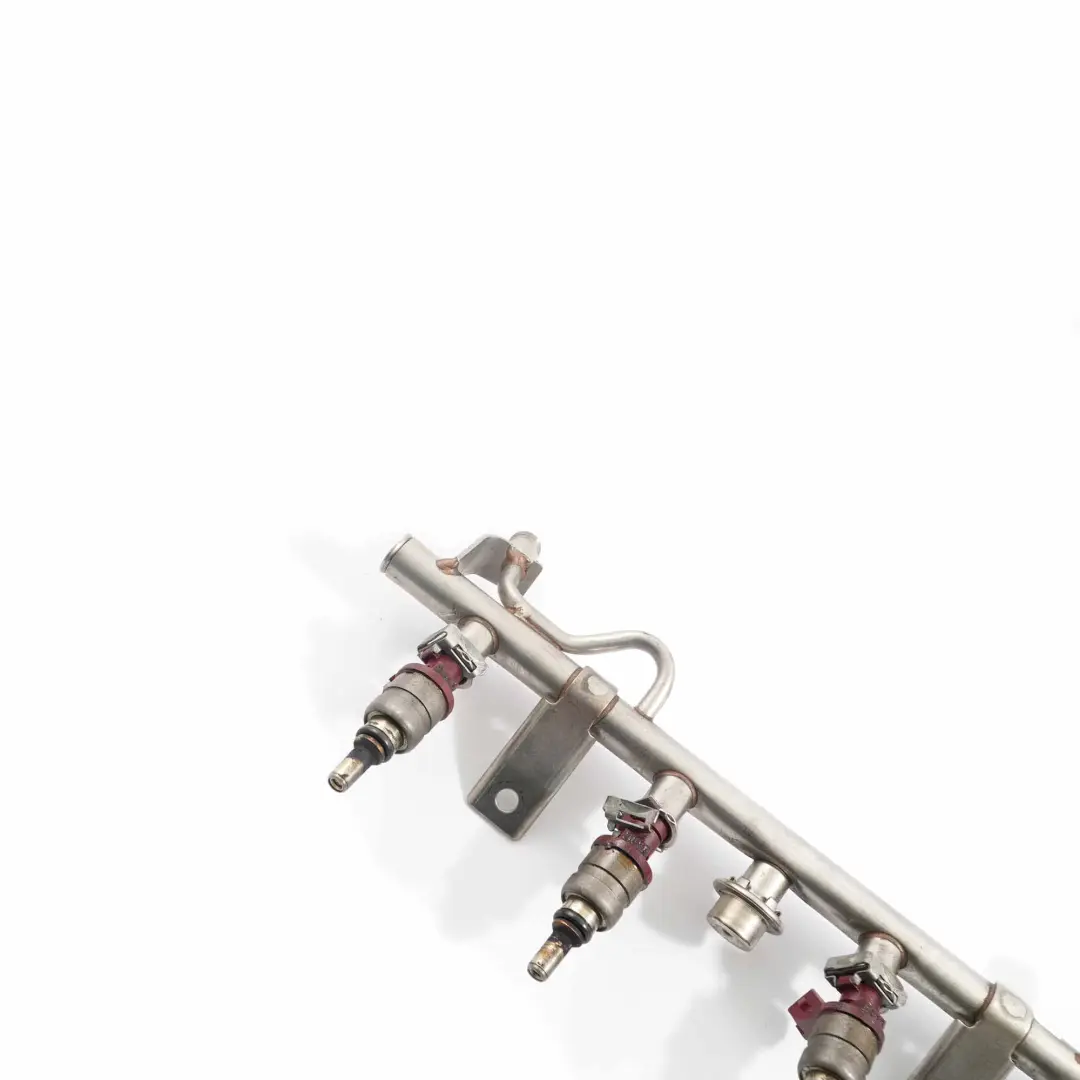 M271 Kraftstoffverteiler Injektion Benzin für Mercedes W203 mit Teilenummer A2710703595 Mercedes W203 M271 Kraftstoffverteiler Injektion Benzin - SKU A2710703595 - Teilenummer A2710703595