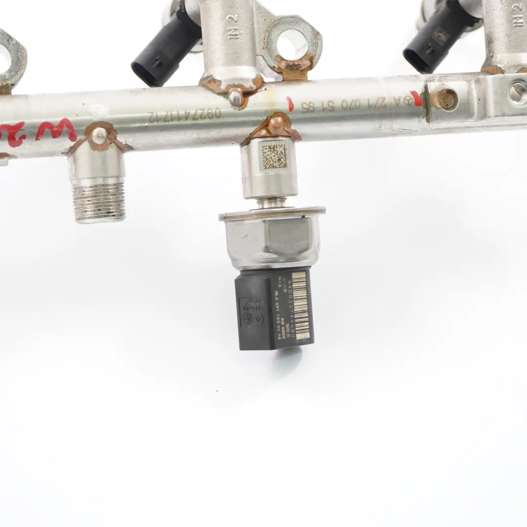M271 Tuyau ligne rail pression injecteur essence A2710705195 pour Mercedes W204 W212 à propos du numéro de pièce A2710705595 Mercedes W204 W212 M271 Tuyau ligne rail pression injecteur essence A2710705195 - SKU A2710705595 - Numéro de pièce A2710705595