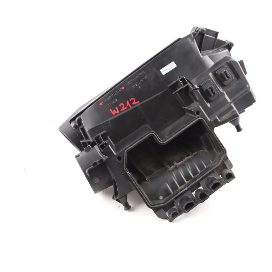 M271 Scatola filtro aria aspirazione aria silenziatore per Mercedes W204 con numero di parte A2710901501 Mercedes W204 M271 Scatola filtro aria aspirazione aria silenziatore - SKU A2710901501 - Numero di parte A2710901501