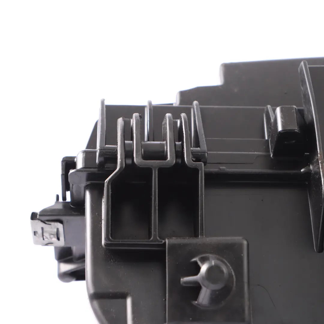 M271 Boîtier filtre d'admission d'air pour Mercedes R172 W204 W212 Petrol à propos du numéro de pièce A2710901601 Mercedes R172 W204 W212 Petrol M271 Boîtier filtre d'admission d'air - SKU A2710901601-2 - Numéro de pièce A2710901601