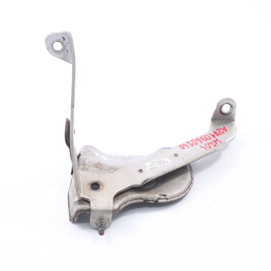 M271 Engine Turbocharger Bracket Holder Mount Petrol to Mercedes W204 with Part number A2710960240 Mercedes W204 M271 Engine Turbocharger Bracket Holder Mount Petrol - SKU A2710960240 - Part number A2710960240