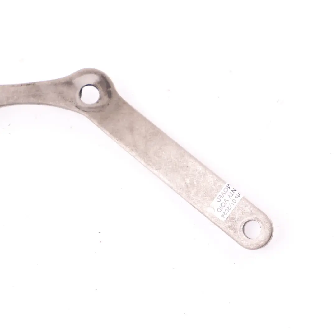 M271 Support d'échappement avant pour Mercedes W204 W212 à propos du numéro de pièce A2711401440 Mercedes W204 W212 M271 Support d'échappement avant - SKU A2711401440 - Numéro de pièce A2711401440